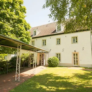 https://hotel-gut-grossrotter-hof-ehem-hotel-schmitte.topcolognehotels.com