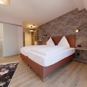 Hotel - Weinbar Fahr Away