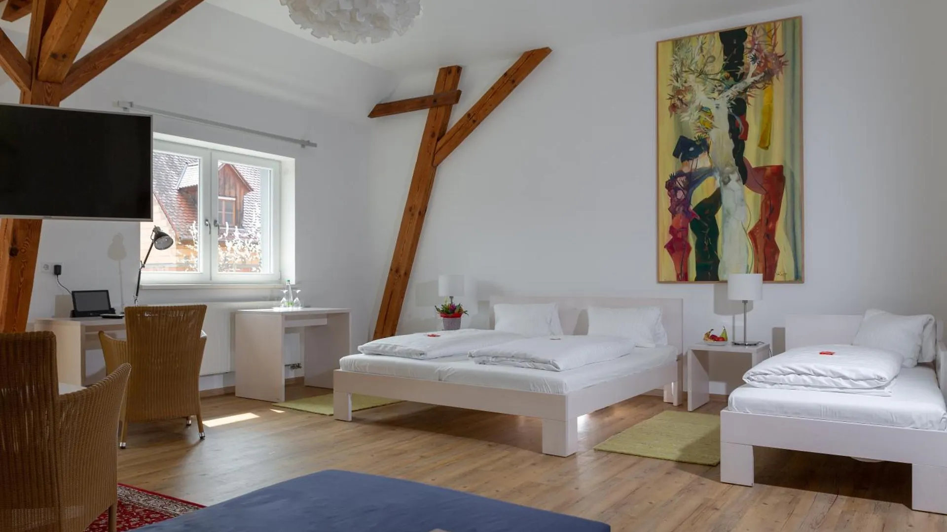 Hotel Gasthof Zum Storch Schluesselfeld Germany